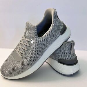 Peter Millar Gray Sneakers size 7